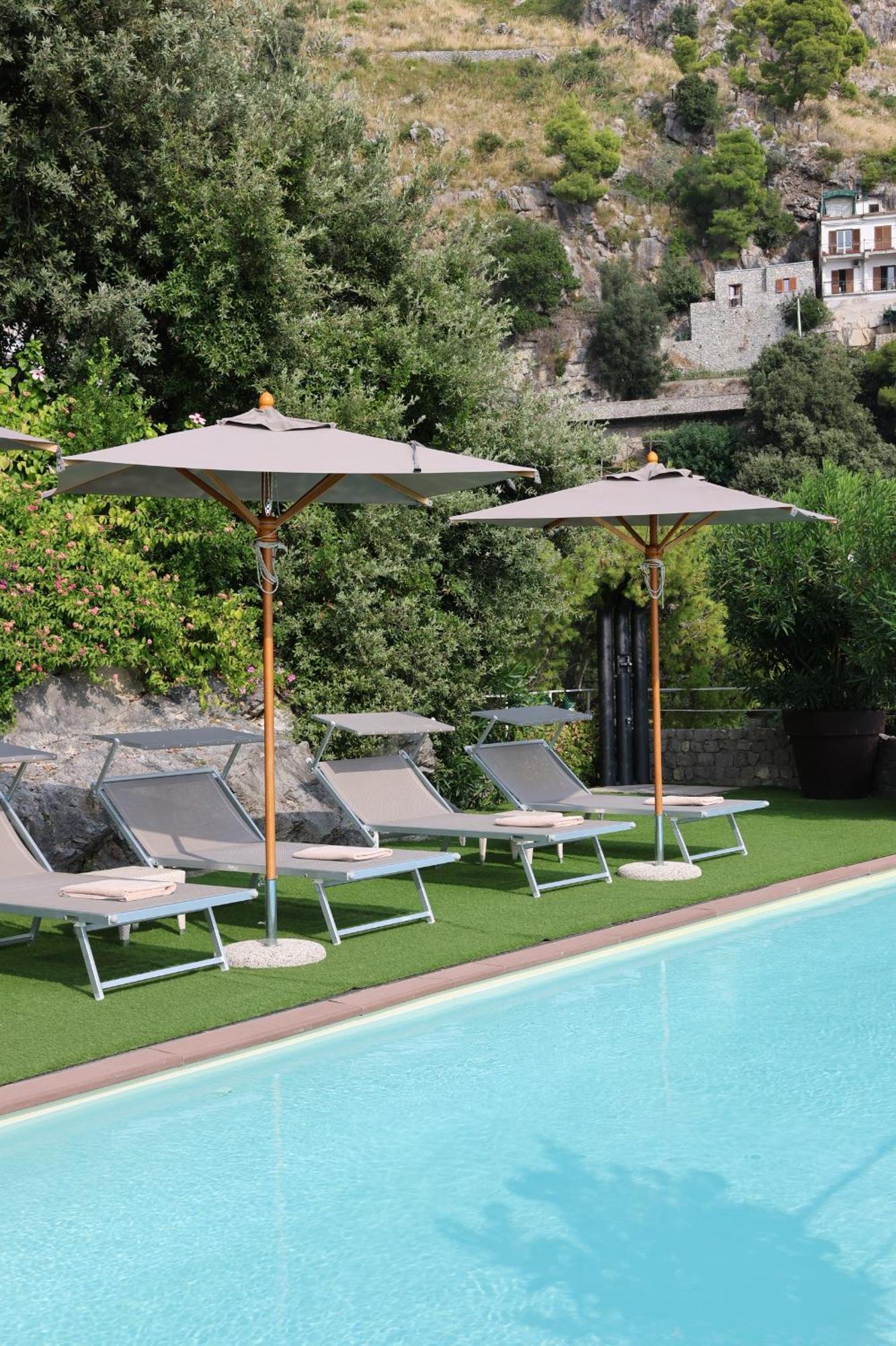 Hotel Piccolo Sant'Andrea Praiano Esterno foto