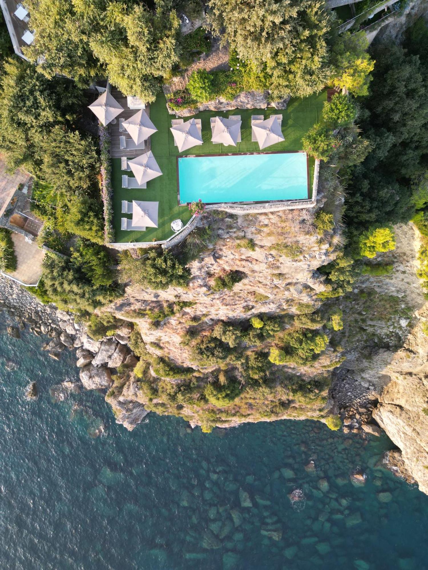 Hotel Piccolo Sant'Andrea Praiano Esterno foto