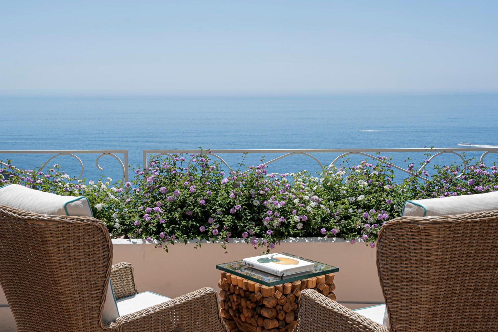 Hotel Piccolo Sant'Andrea Praiano Esterno foto
