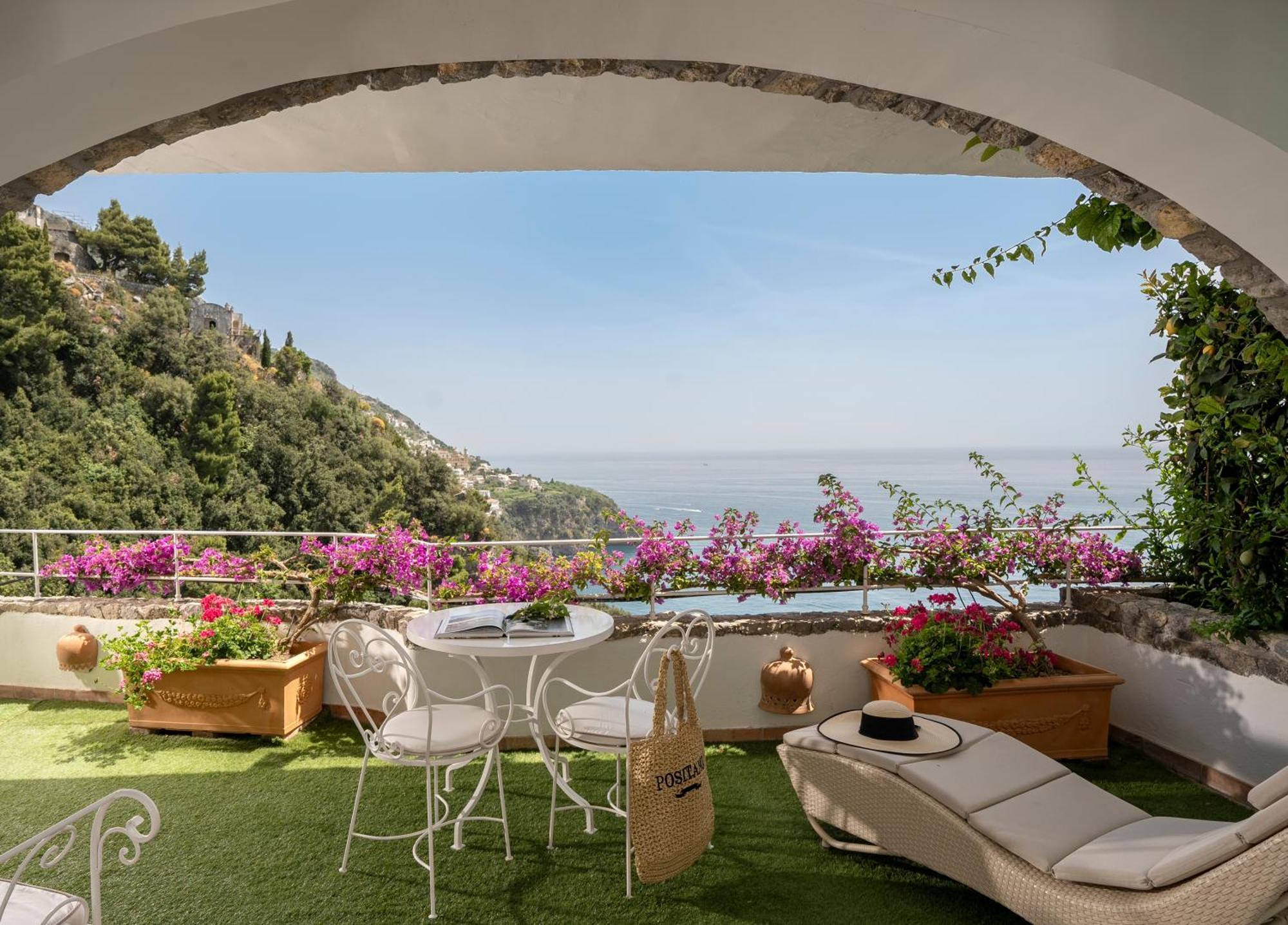 Hotel Piccolo Sant'Andrea Praiano Esterno foto